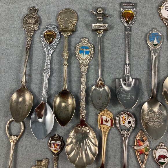 31 Vtg/Antique Collectible Souvenir Teaspoons Spoons Lot Commemorative Worldwide - Picture 10 of 10